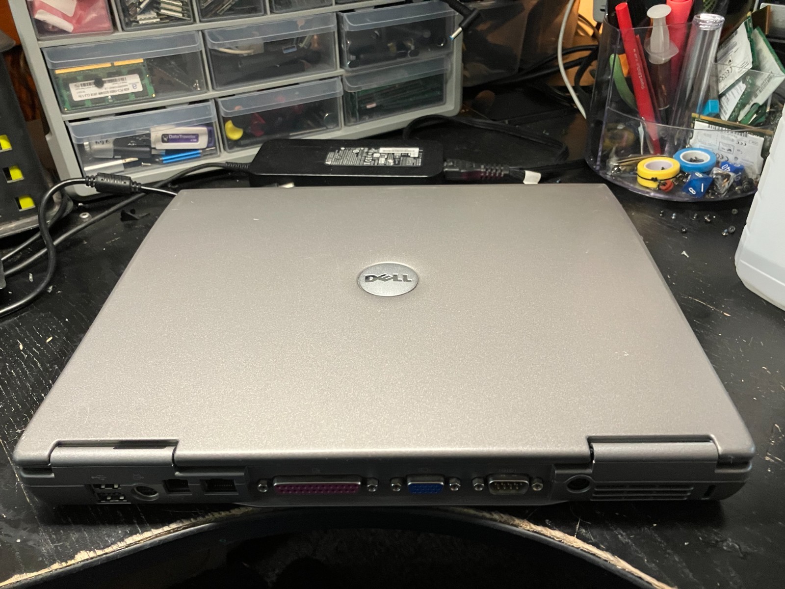 Dell Latitude D600 14″ Pent M 1.4GHz 1GB RAM 16GB SSD Mod Radeon GPU Wifi Win XP