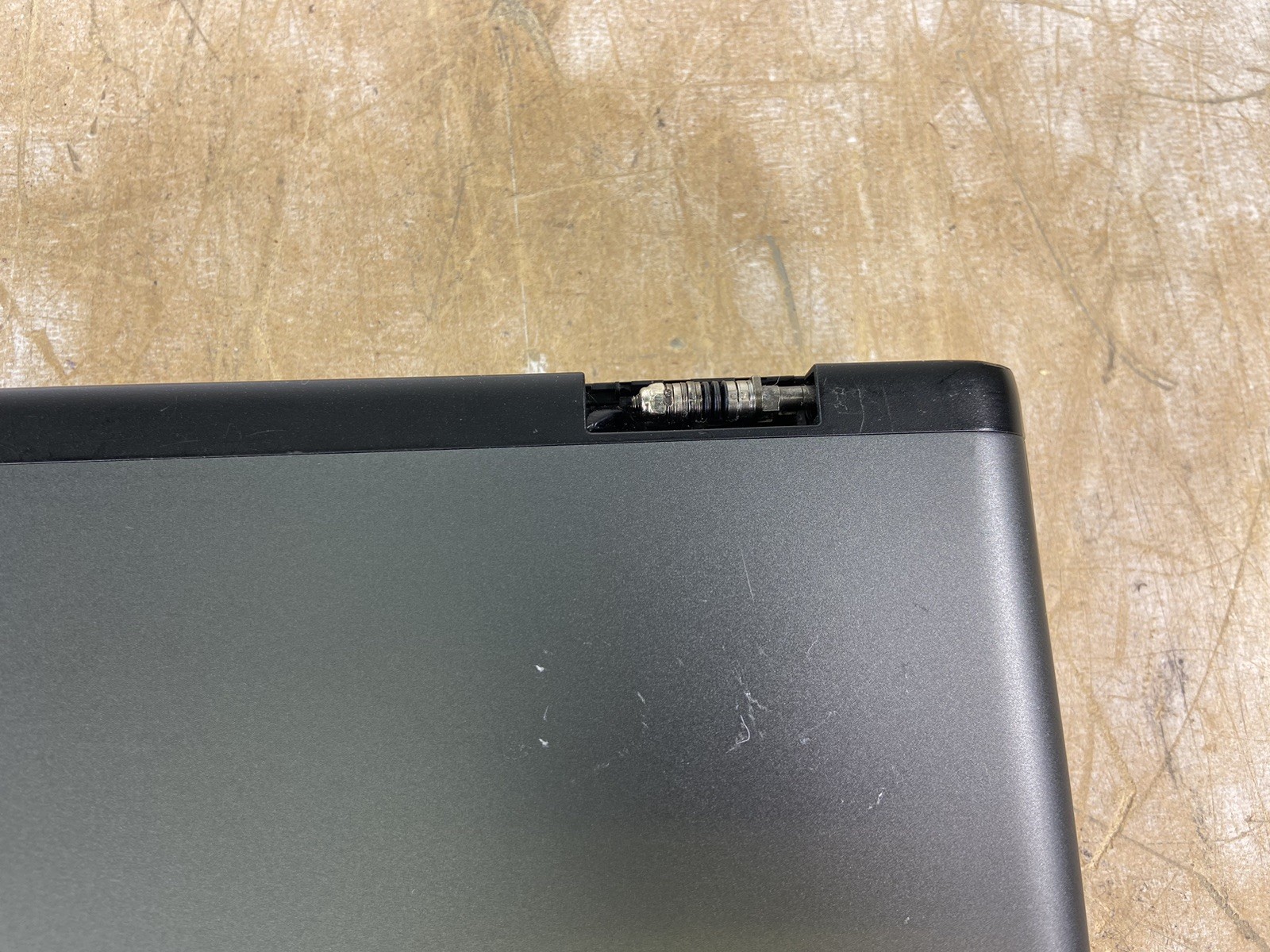 DELL ALIENWARE M16 R2 ULTRA 7 155H @ 1.4 GHz, NO RAM/HDD/OS – (FOR PARTS)