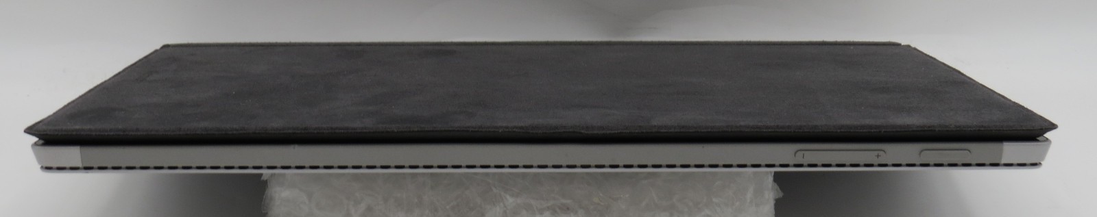 Microsoft Surface Pro 4 i5-6300U@2.4GHz 8GB RAM 12″ 256GB HD No OS/AC
