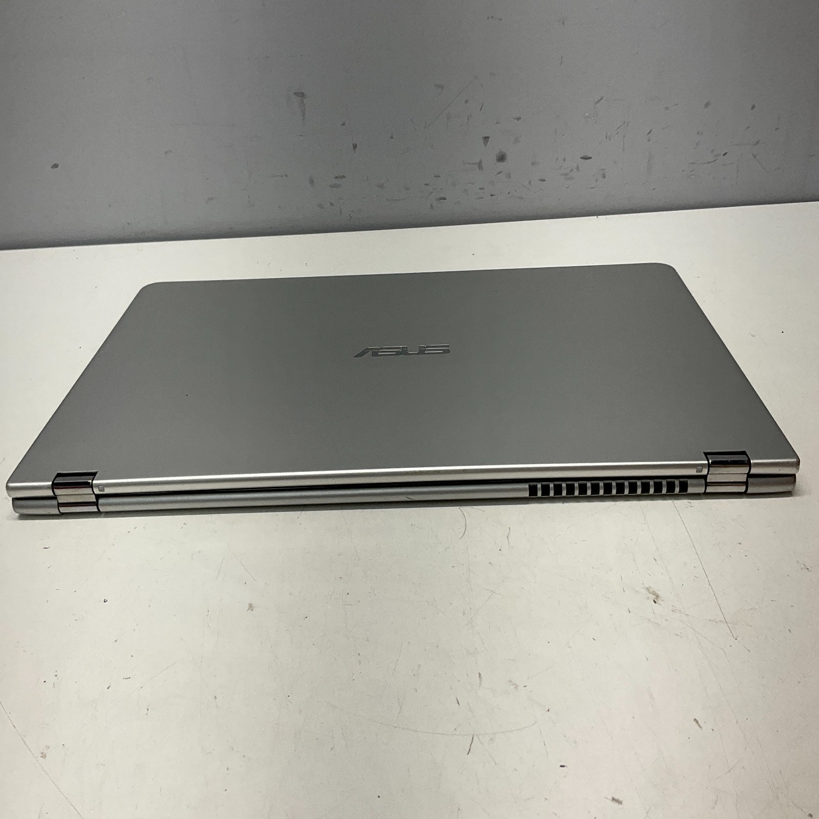 ASUS Q505UAR | INTEL CORE I5-8250U @ 1.60 GHz 1TB HDD 12GB Windows 11 Pro Laptop