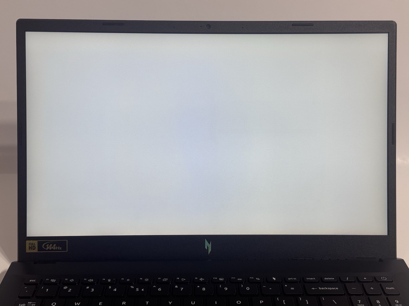 Acer Nitro V 15 165Hz FHD i5-13420H 8GB 512GB SSD RTX 4050 READ