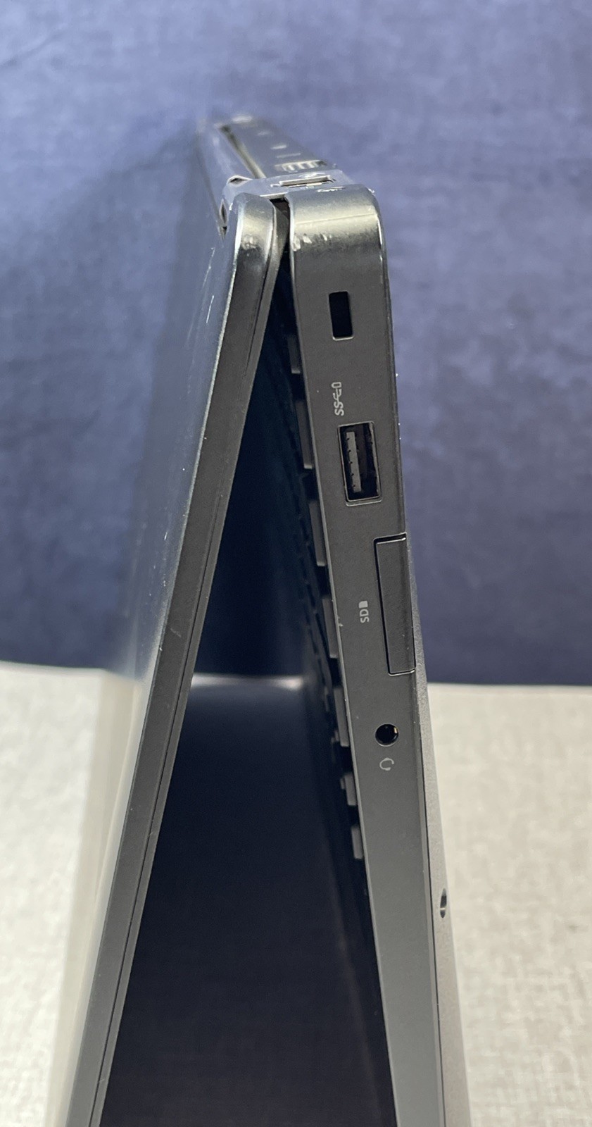 Dell Latitude E5470 Core i5 6300U 2.40 GHz 8GB RAM 256GB SSD NO OS