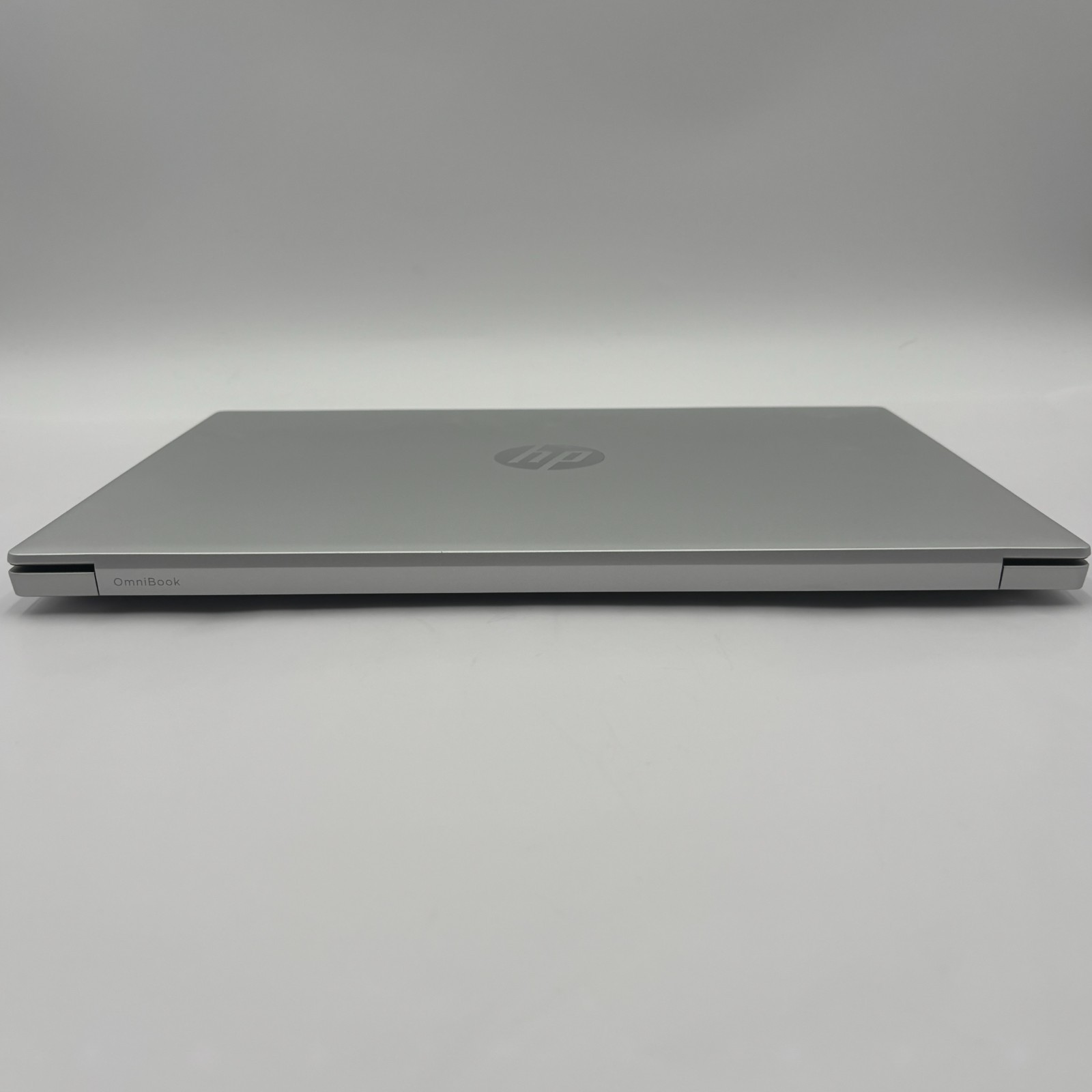HP Omni Book 5 16″ Core 5 120U 16GB RAM LPDDR5 Gen 4 NVMe 512GB Silver – Mint