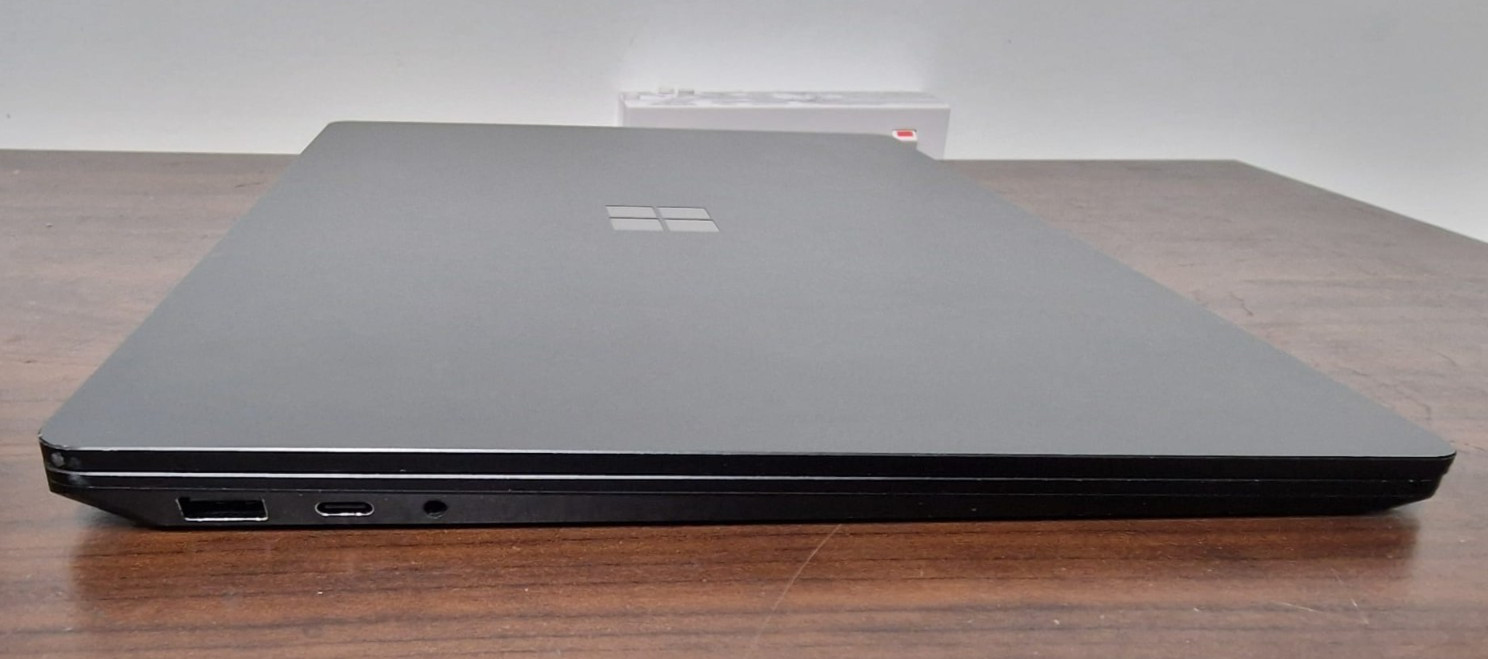 Microsoft Surface Laptop 4 13.5″ i7 1185G7 – 16GB RAM – 256GB NVMe – Touch