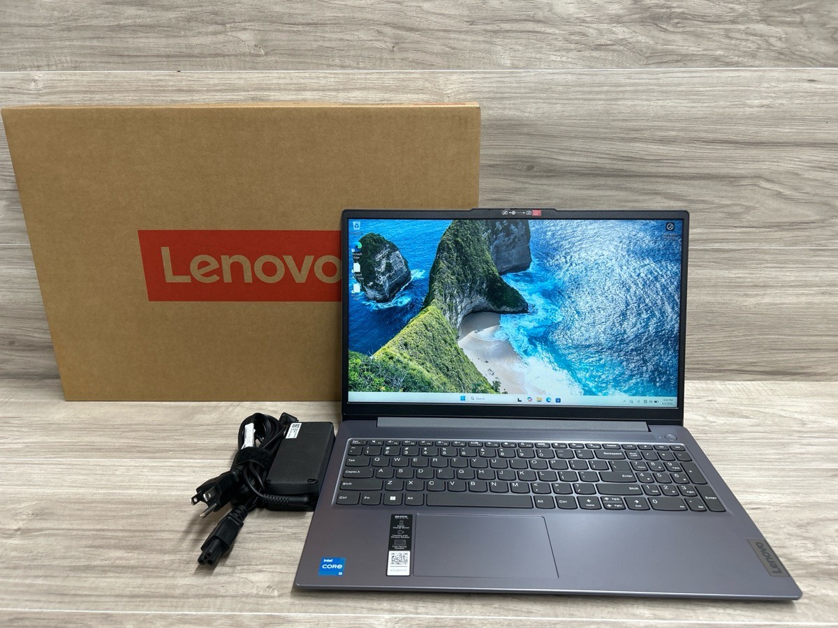 Lenovo 15.6″ Laptop i3-N305 8GB Ram – 128GB UFS Windows 11 Home (PO1024858)