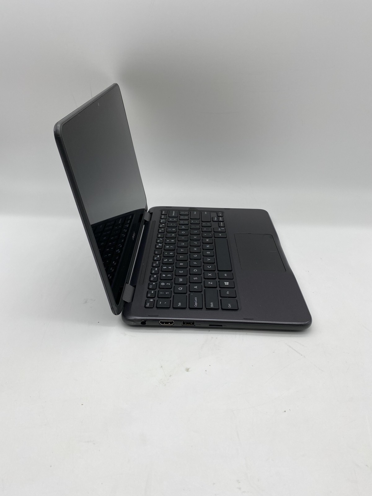 Dell Inspiron 3185 Laptop AMD A6-9220e Radeon R4 1.6GHz 4GB RAM 32GB SSD No OS