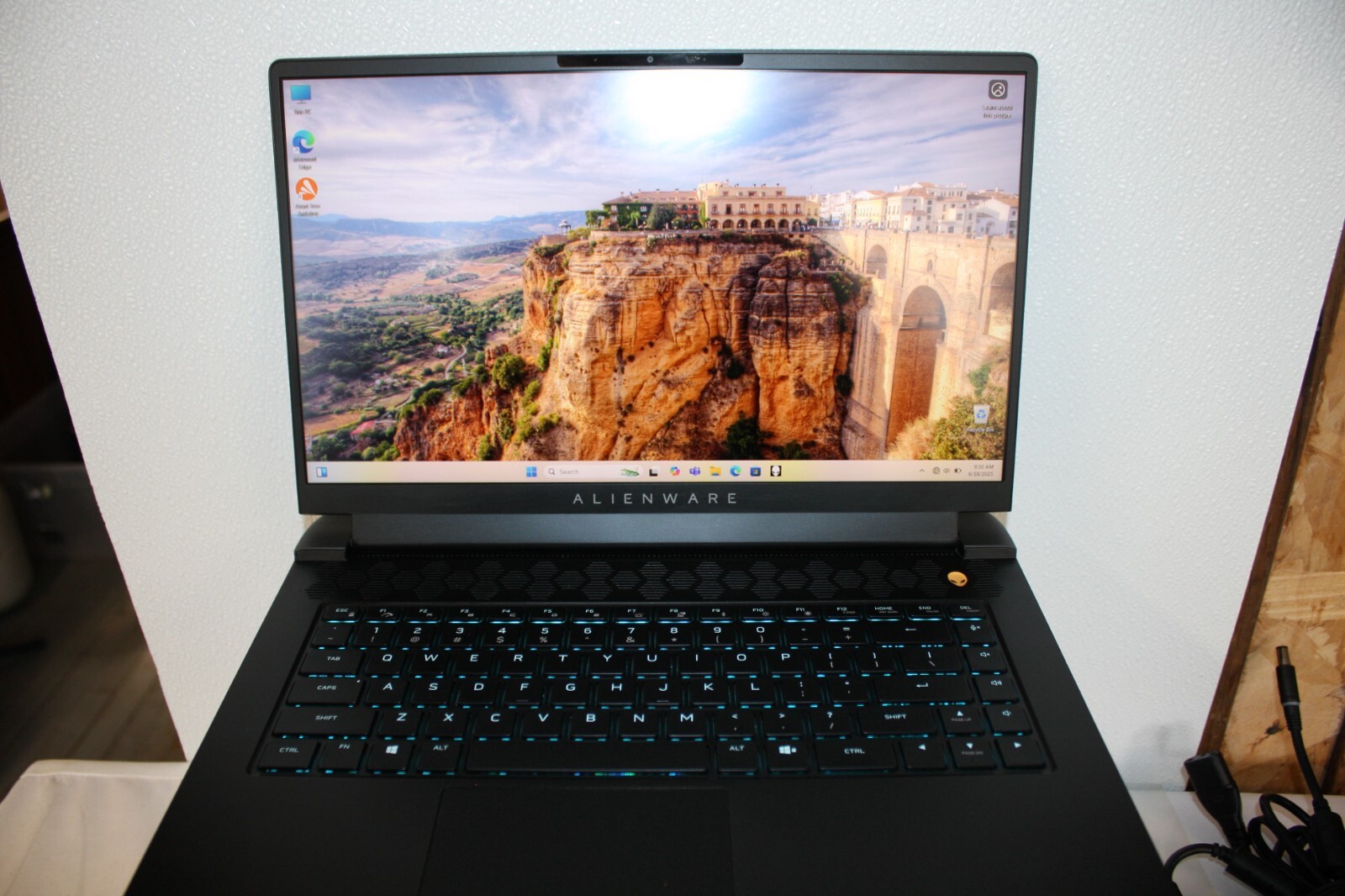 Alienware M15 Ryzen Edition R5 1TB SSD/16GB AMD Ryzen 9 Nvidia Geforce RTX3070
