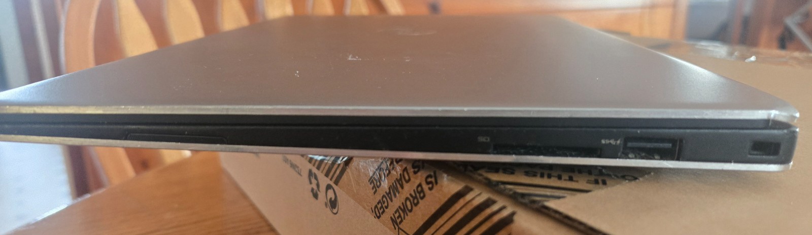 Dell XPS 13 9350 signature edition, 13.5″ full HD display with webcam, silver