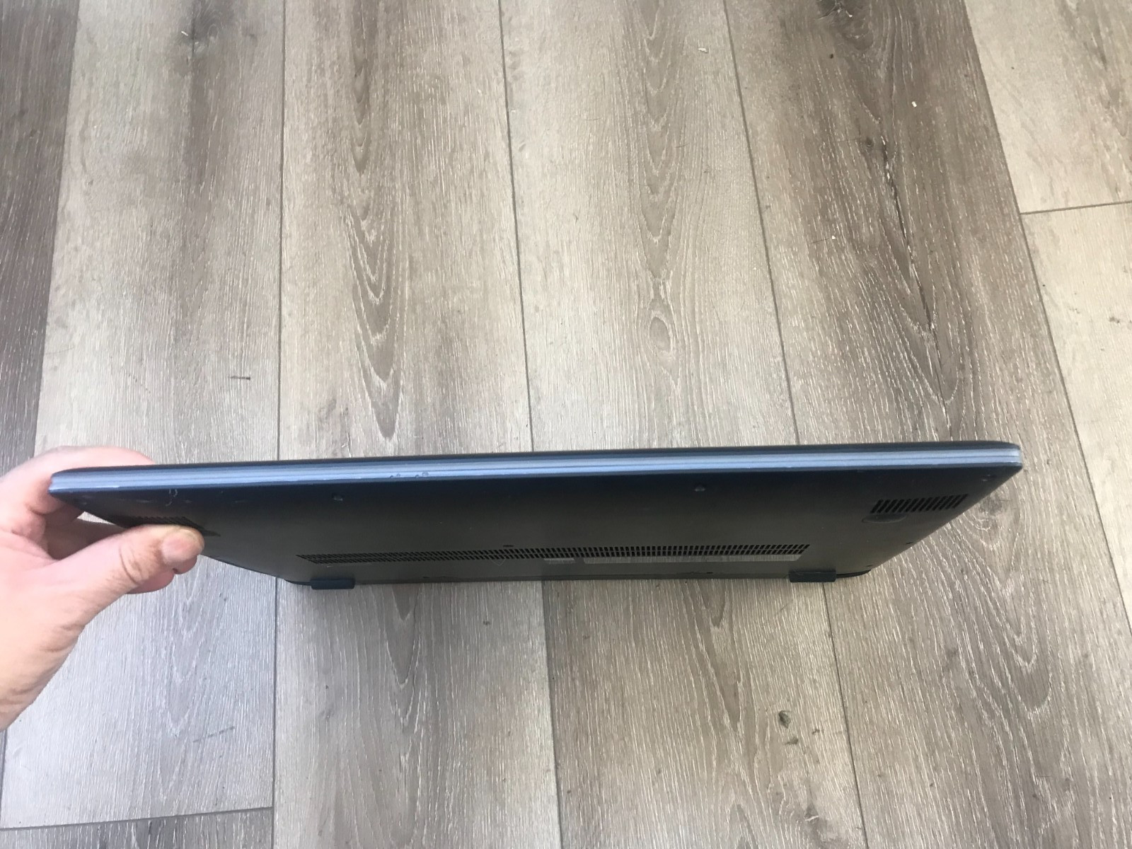 Lenovo IdeaPad Flex 15D 15.6″ AMD E1-2100 AUP 1.00 GHz 4GB 500GB SATA HDD Win 10