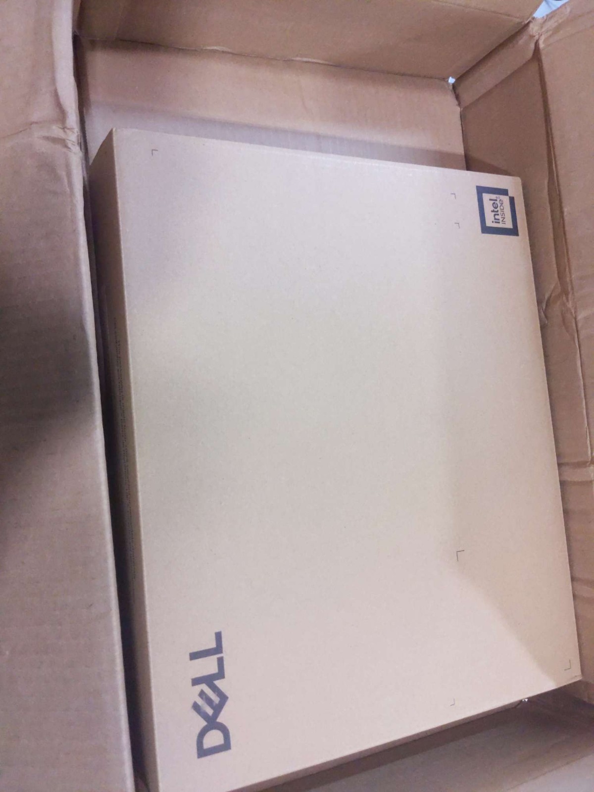 Dell 2026 DC15250 15.6″ FHD Touchscreen Laptop, 16 GB DDR5 512 GB SSD, Intel i7