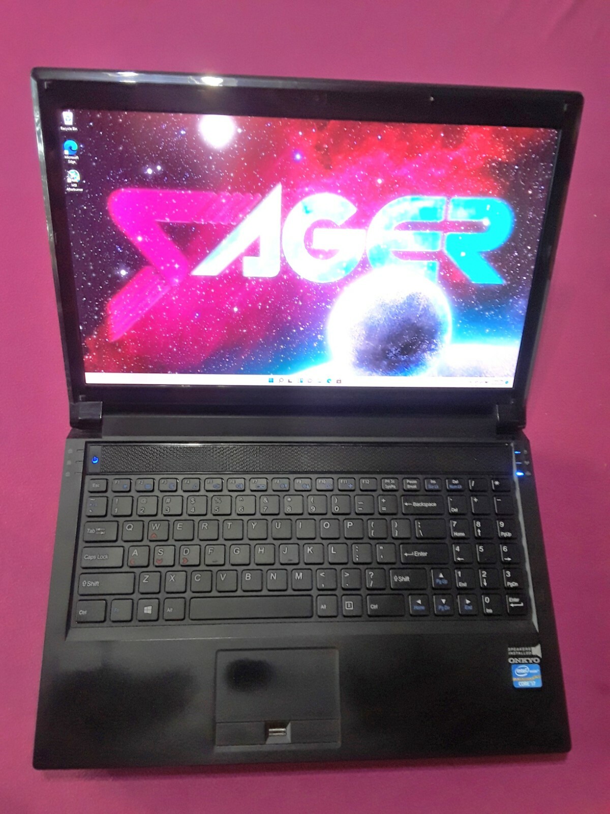 Sager Clevo P151EM1 laptop I7-3740qm 2.7-3.7Ghz 16GB 512GB NVIDIA Quadro P3000