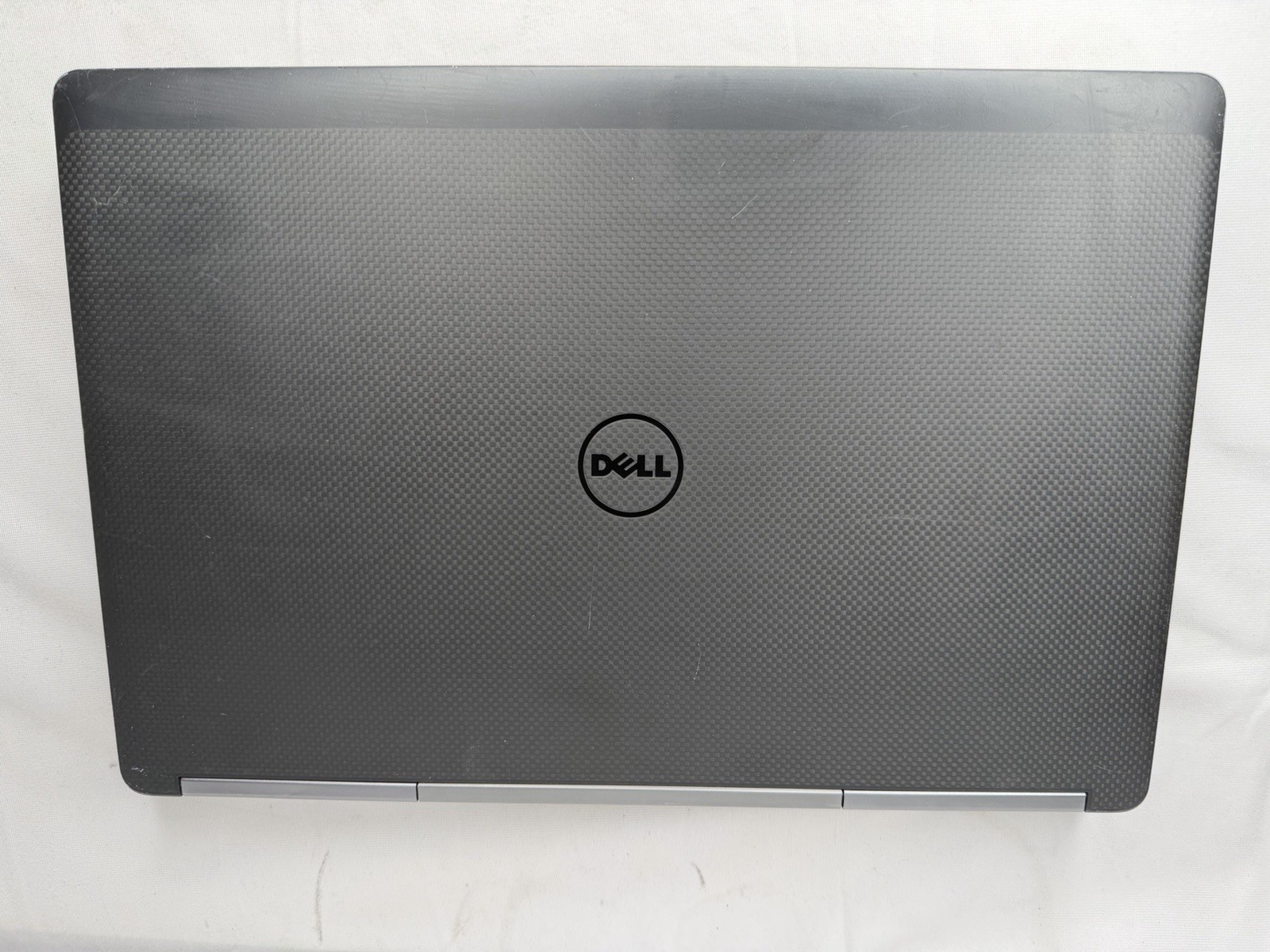 Dell Precision 7710 17″ i7-6920HQ 32GB RAM 256GB NVMe Quadro M3000M 4GB Win11Pro