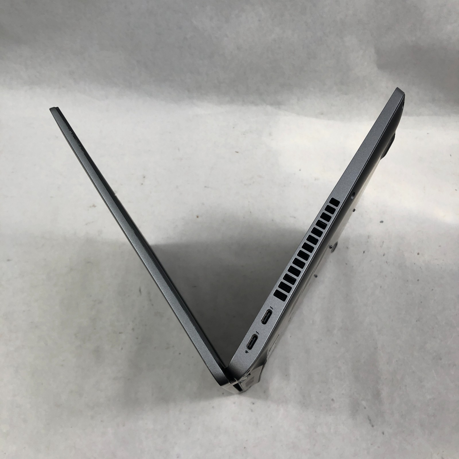 Dell Latitude 5430 14″ FHD Touch Core i5-1235U 32GB RAM 256GB SSD Win 11 Pro