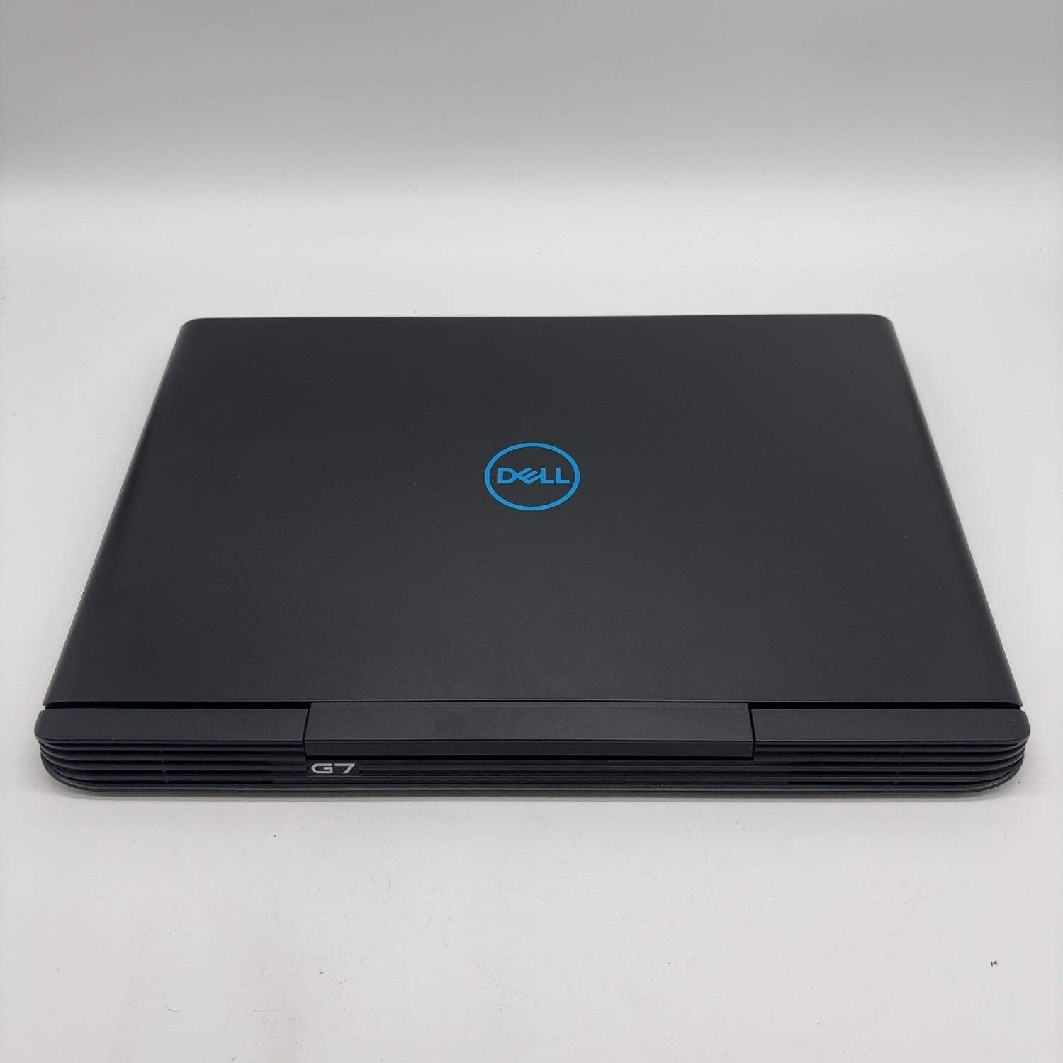 Dell G7 7588 15.6″ i7-8750H 2.2GHz 8GB RAM 256GB SSD GeForce GTX 1060 Max-Q