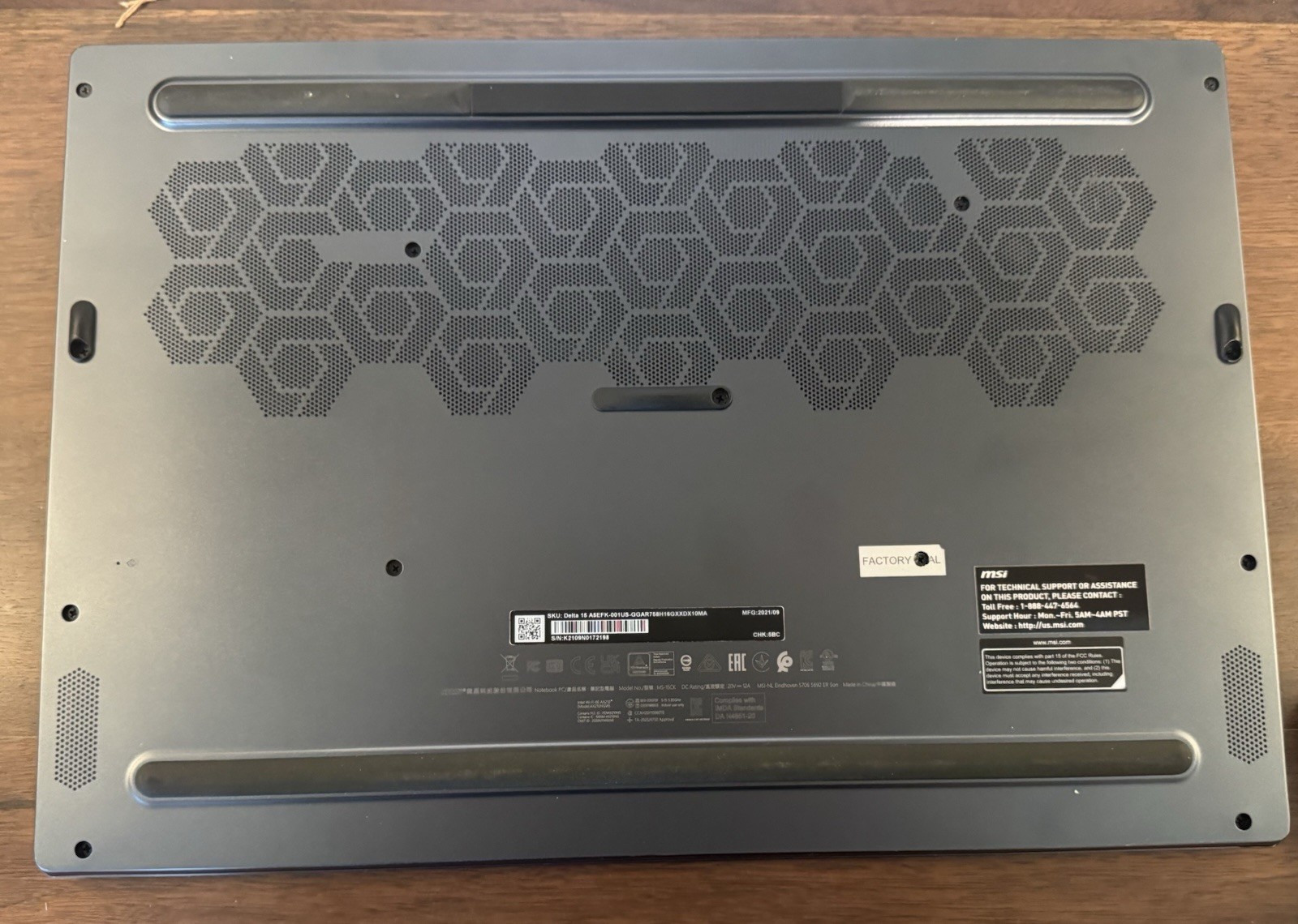 MSI Delta 15 A5EFK 15.6″ Gaming Ryzen 7 16GB 1TB SSD RX 6700M W11 Gray