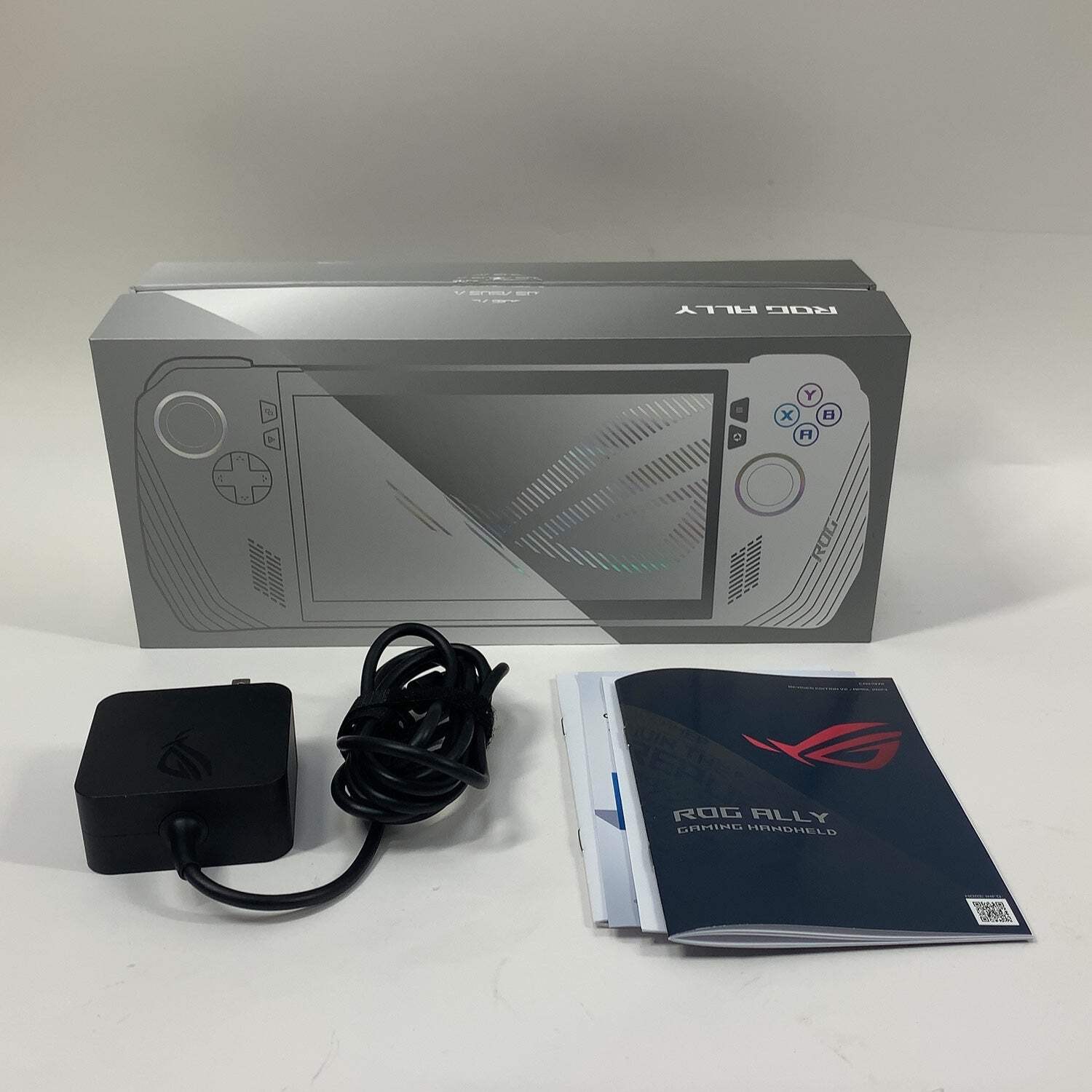 Broken Asus ROG Ally 7″ AMD Ryzen Z1 Extreme 16GB RAM 512GB Read