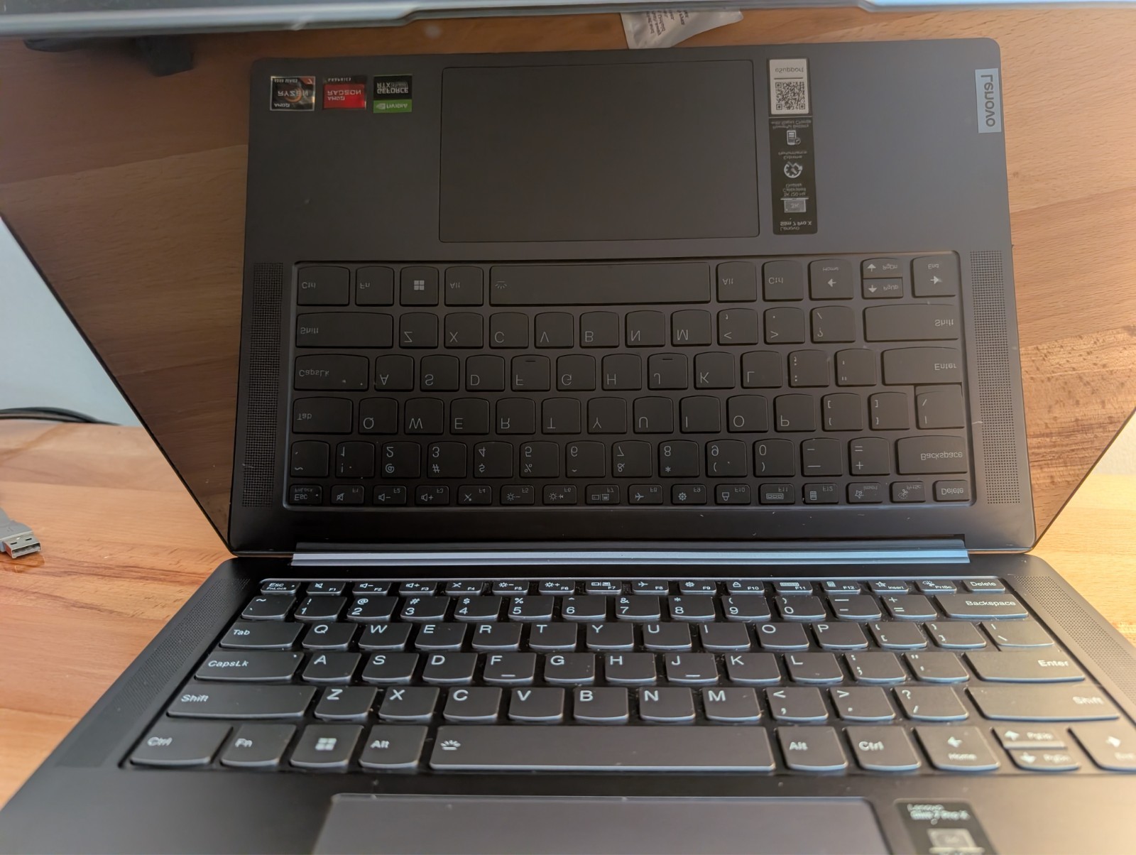 Lenovo Slim 7 Pro X 14.5″ 3K 120Hz | AMD Ryzen 7 6800HS | RTX 3050 | 16GB RAM |