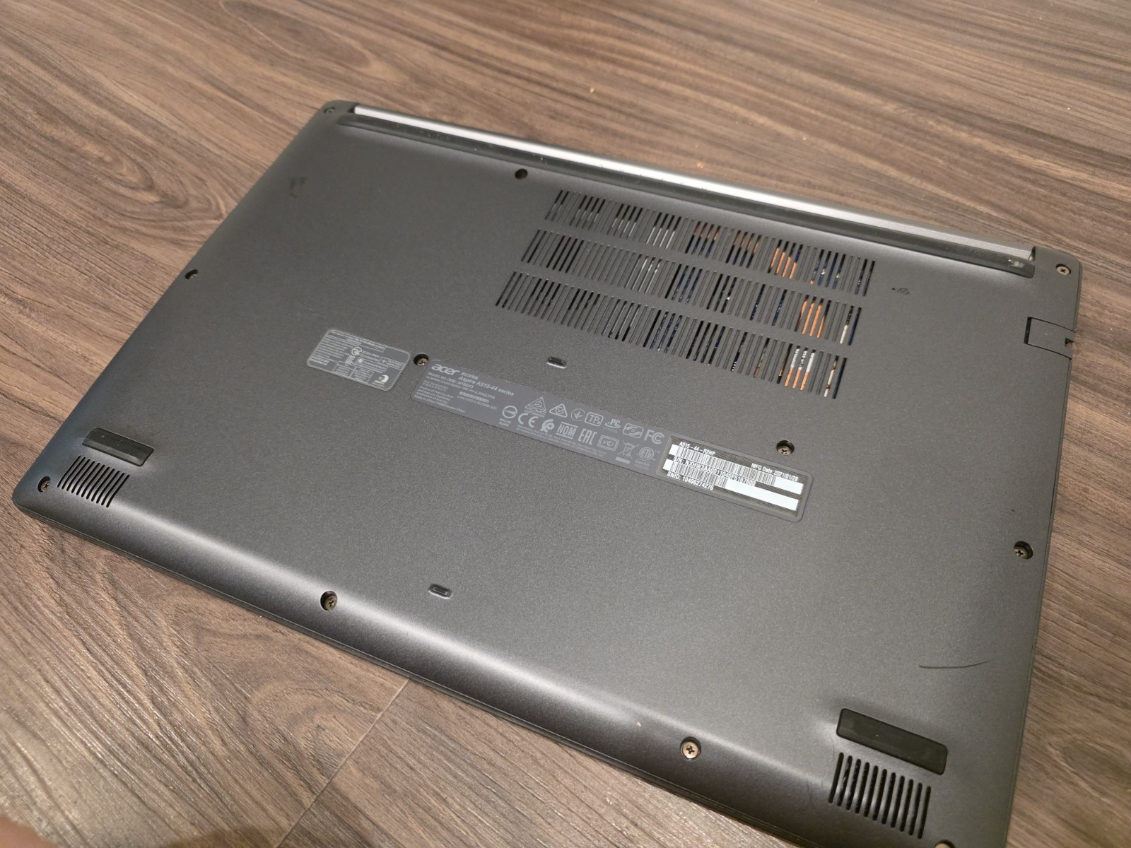 Acer Aspire 5 15.6″ Laptop Ryzen 5 4500U Radeon 8gb DDR4 RAM 512gb SSD