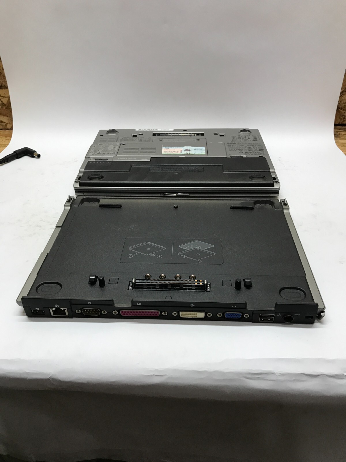 Dell Latitude D420 12″ Intel Centrino 1GB RAM NO HDD/OS For Parts/Repair Read DW