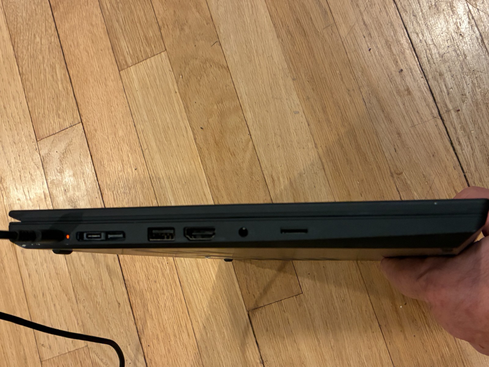 Lenovo ThinkPad T490 Core i5-10210U 1.60GHZ 8GB 256GB WCam Win 11 Pro Cord