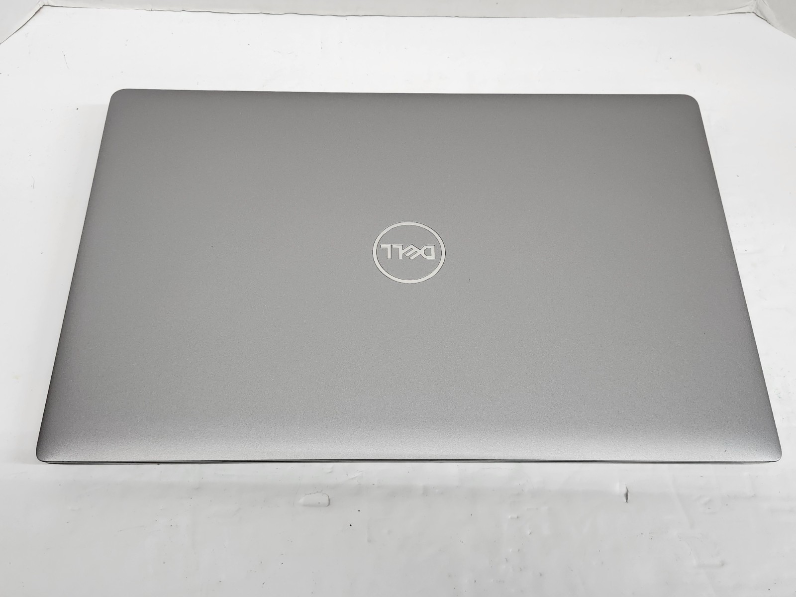 Dell Latitude 5520 Laptop – 11th Gen i5-1145G7 16GB 512GB Cam Backlit Touch Sp2