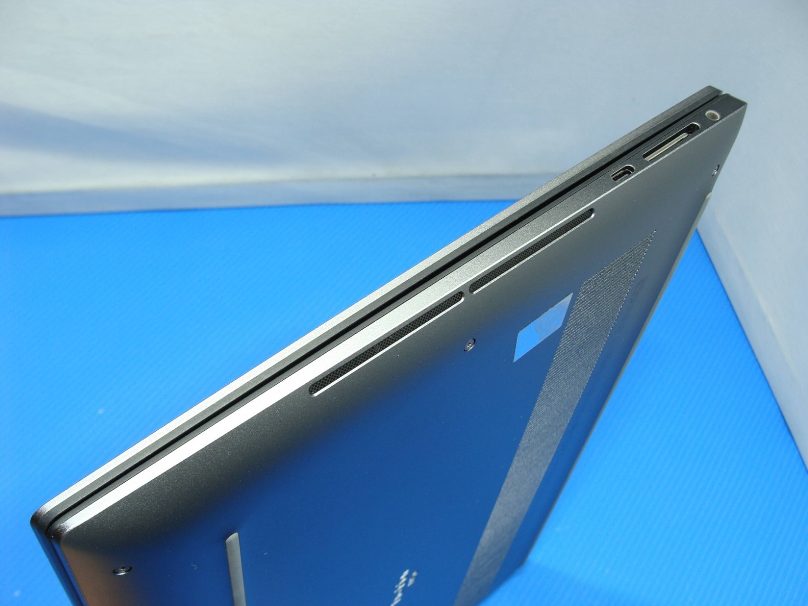 Dell Precision 5570 15.6″FHD+ core i7-12800H 2.4GHz 64Gb 512GB RTX A1000 Win11P