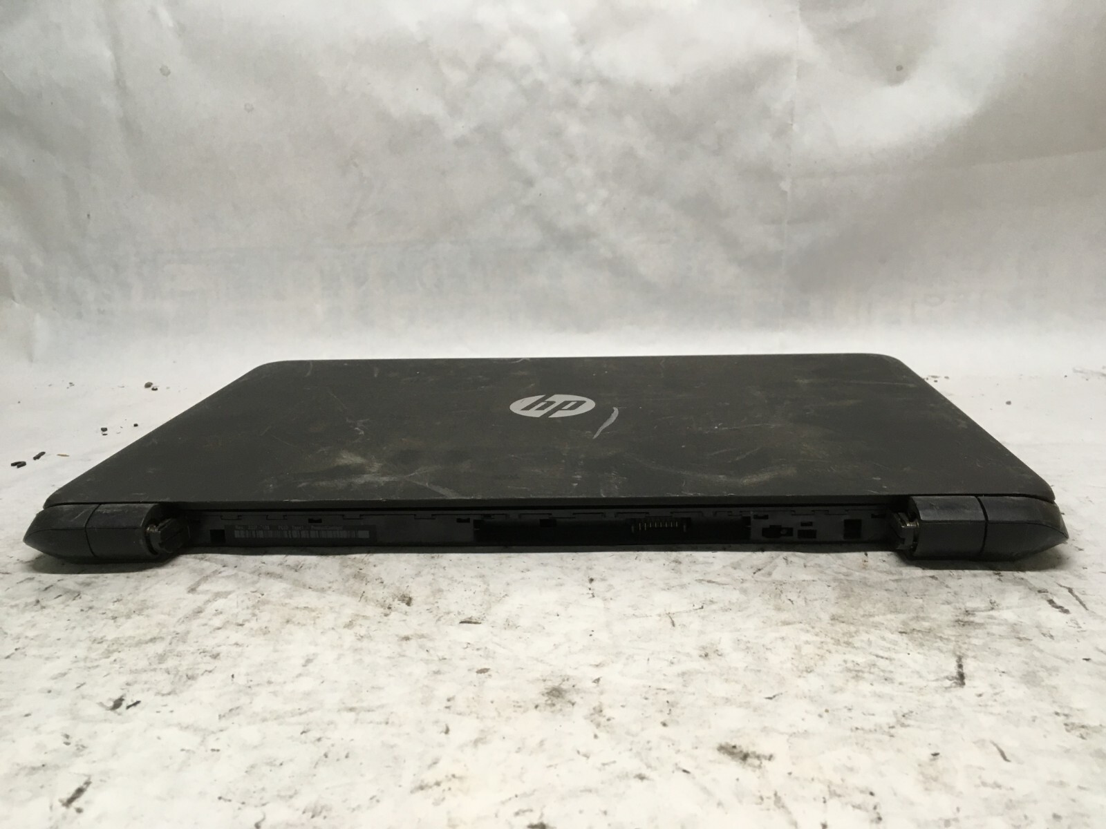 HP 15 – f211wm 15″ (AS IS) – Intel Celeron N2840 – JZ