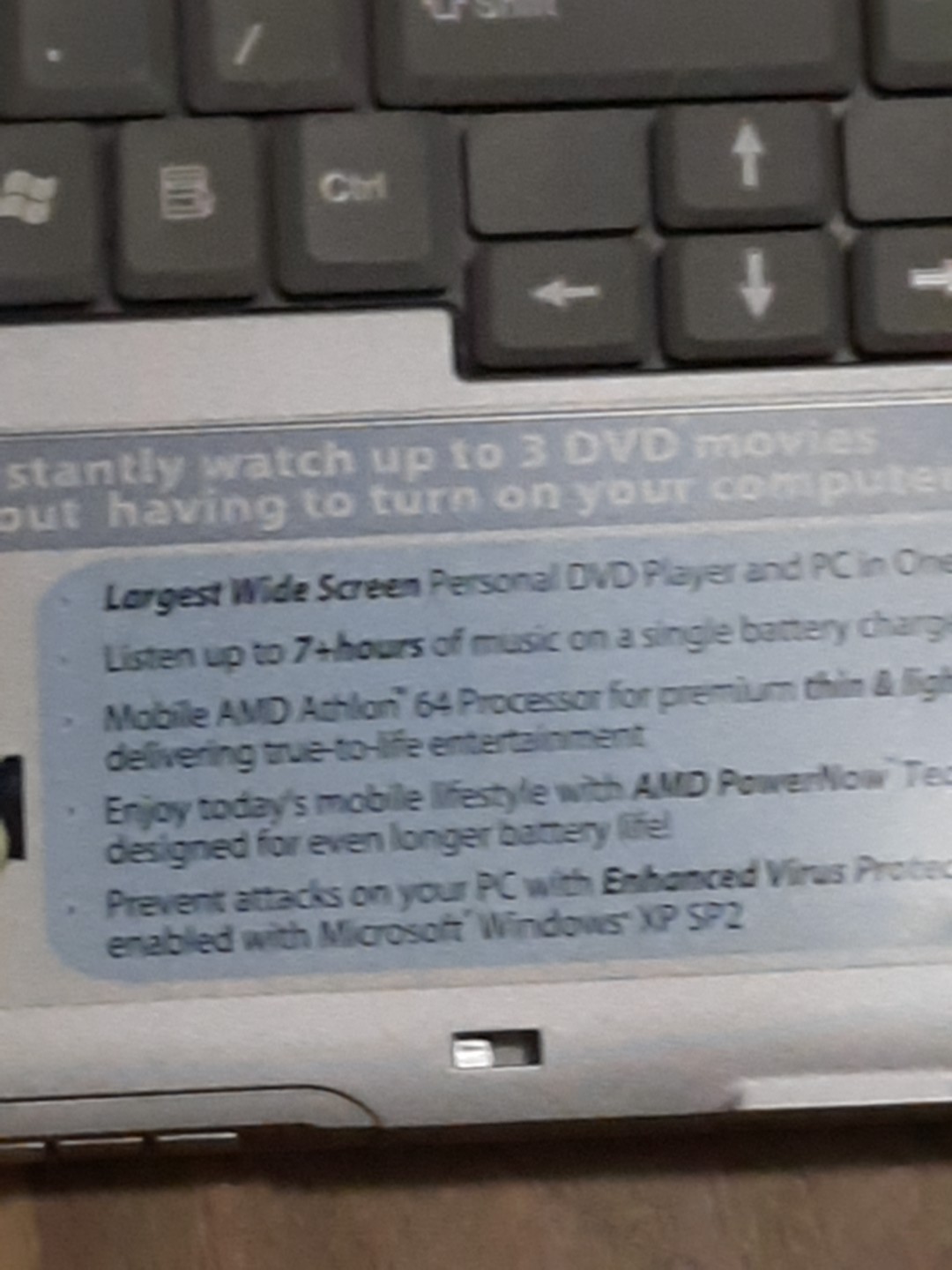 AVERATEC 6240 combination laptop & stand alone DVD player No charger