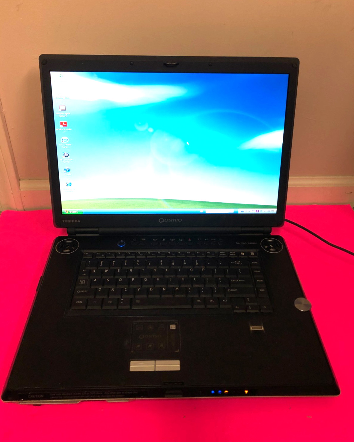 TOSHIBA QOSMIO G35-AV600 Core2 Due 17″ Laptop 4GB 2X 250GB HD WIN XP No Battery