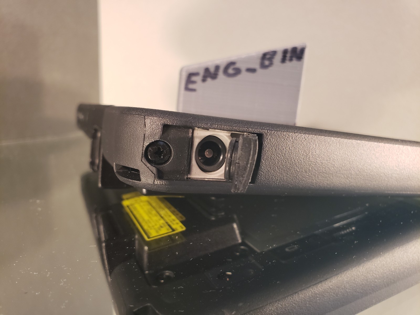 Panasonic FZ-M1F303XVM : Rugged bar code scanning tablet with 4G LTE SIM [WIN11]
