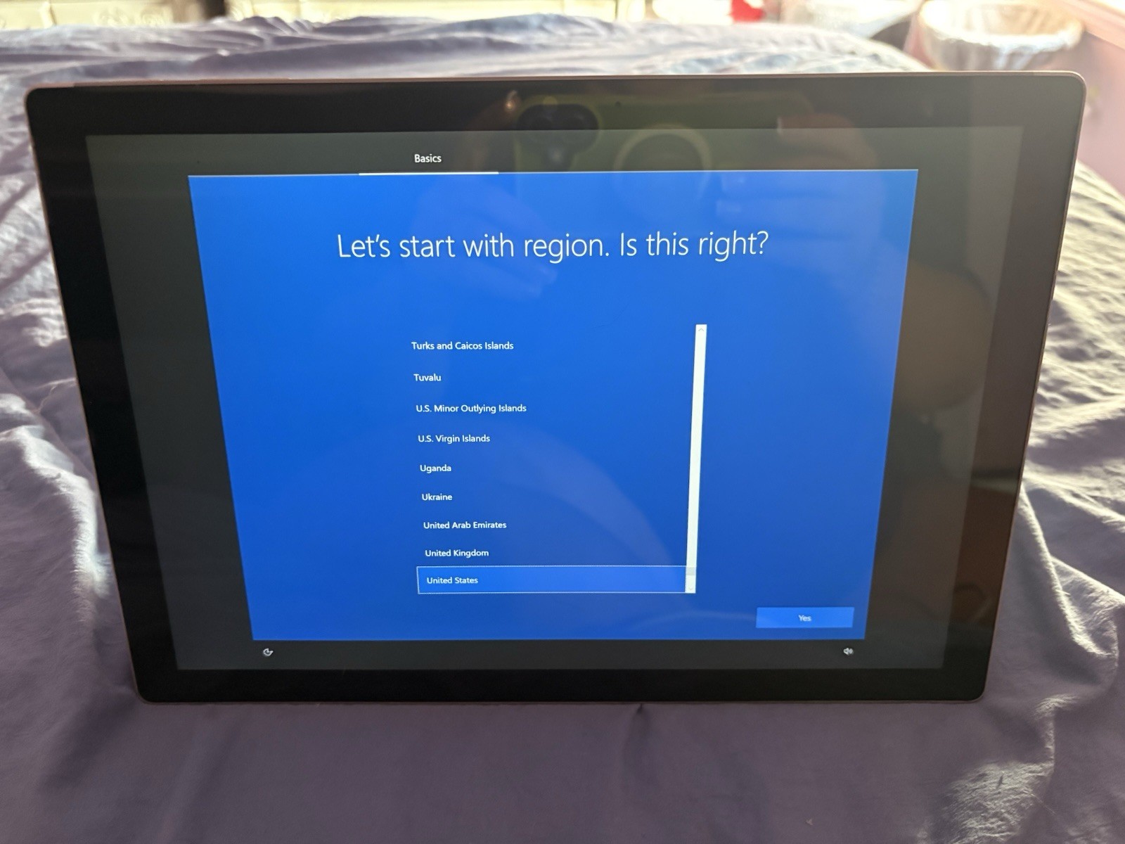 Microsoft Surface Pro 4 Intel Core i7-6650U CPU @ 2.20GHz 16GB RAM 256GB SSD