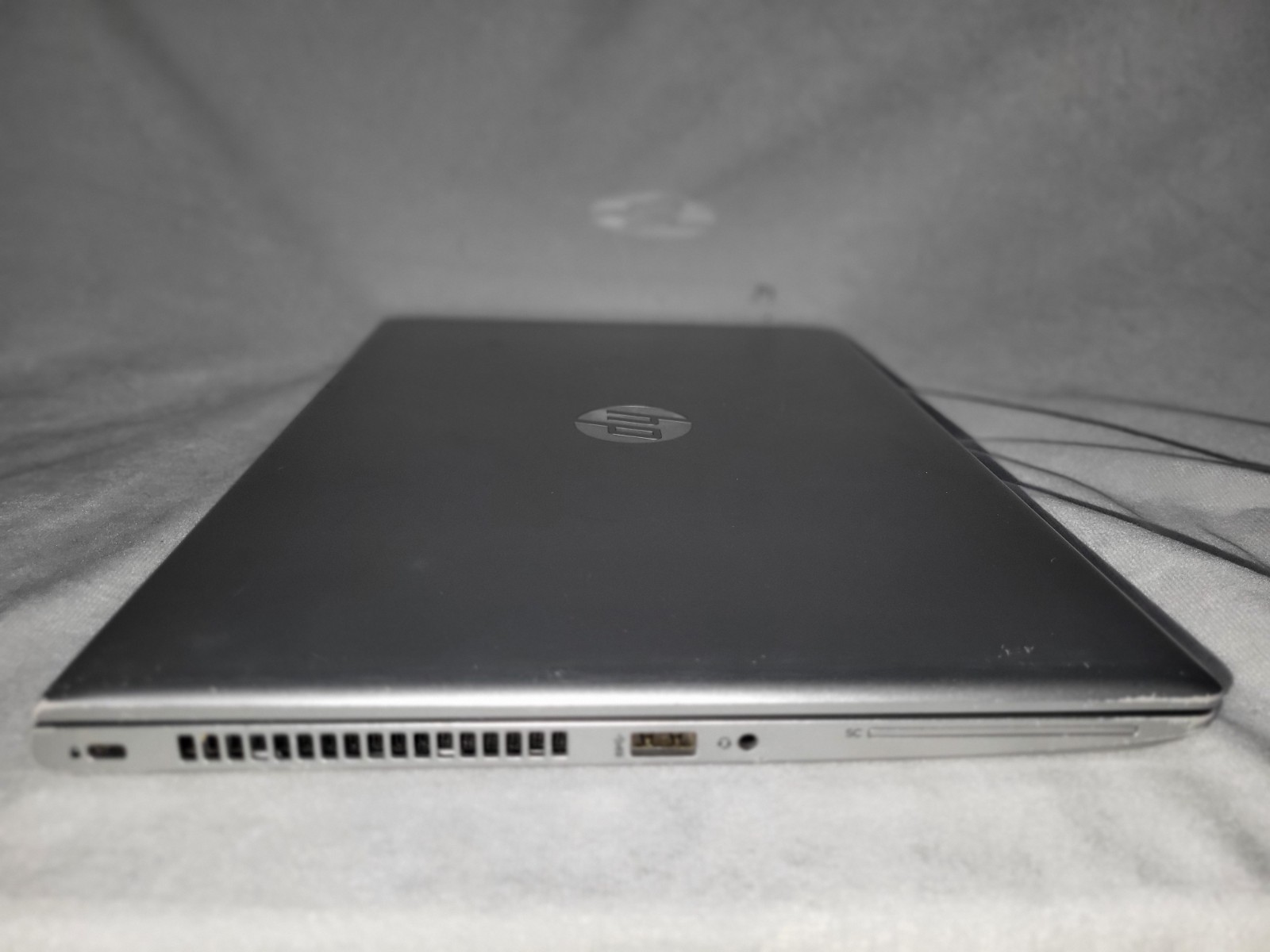 HP ProBook 645 G4 Ryzen 5 Pro 2500u 2.0GHz 8GB RAM no HHD Touch Screen -No Os
