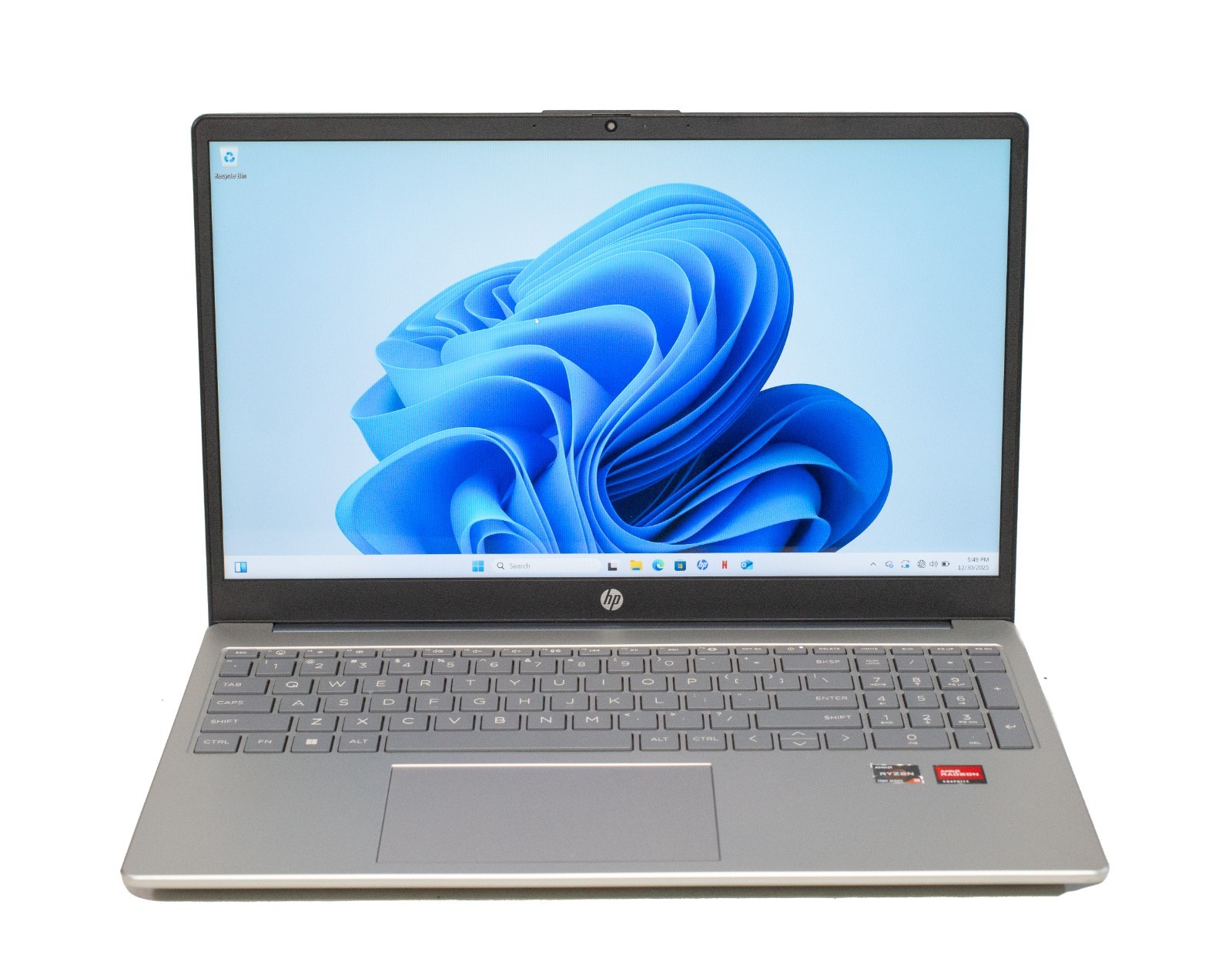 (MA5) HP Laptop 15.6 AMD Ryzen 3 7320U 2.40 GHz 8GB RAM 512 SSD Win.11 Home