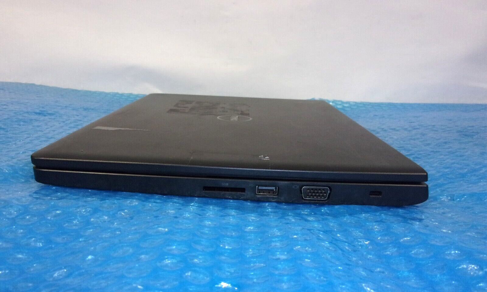 Dell Latitude 3470 14″ Intel Core i5-6200U 2.30GHz 8GB RAM 256GB SSD Win 10 Pro