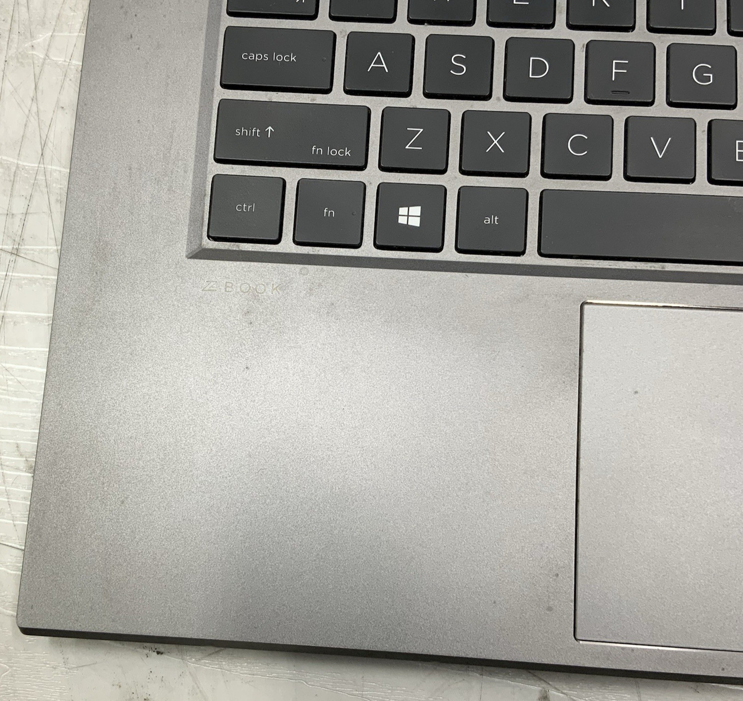 HP ZBook Studio G7 | Intel i7-10850H 512GB NVMe 32GB DDR4 Quadro T2000 W10P