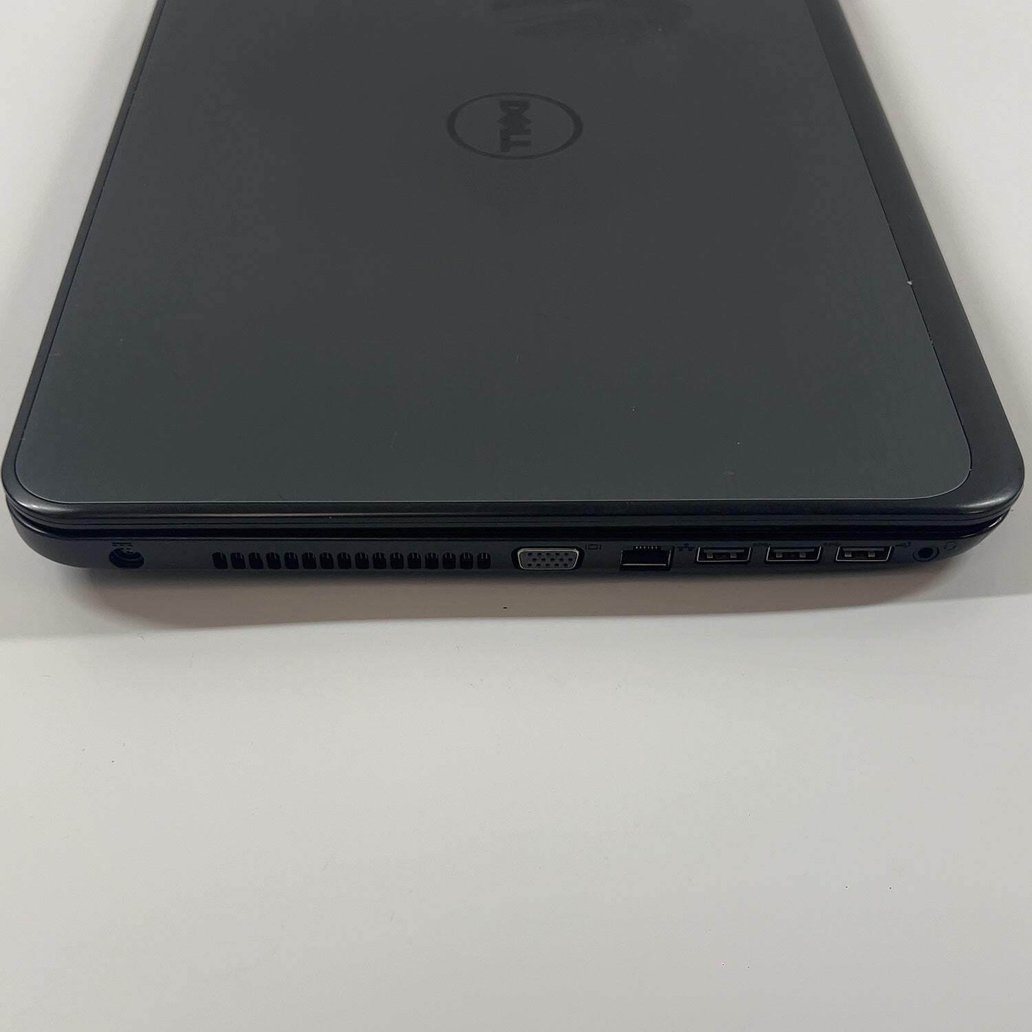 Dell Latitude 3540 15.6″ i3-4030u 1.9GHz 4GB RAM 128GB SSD