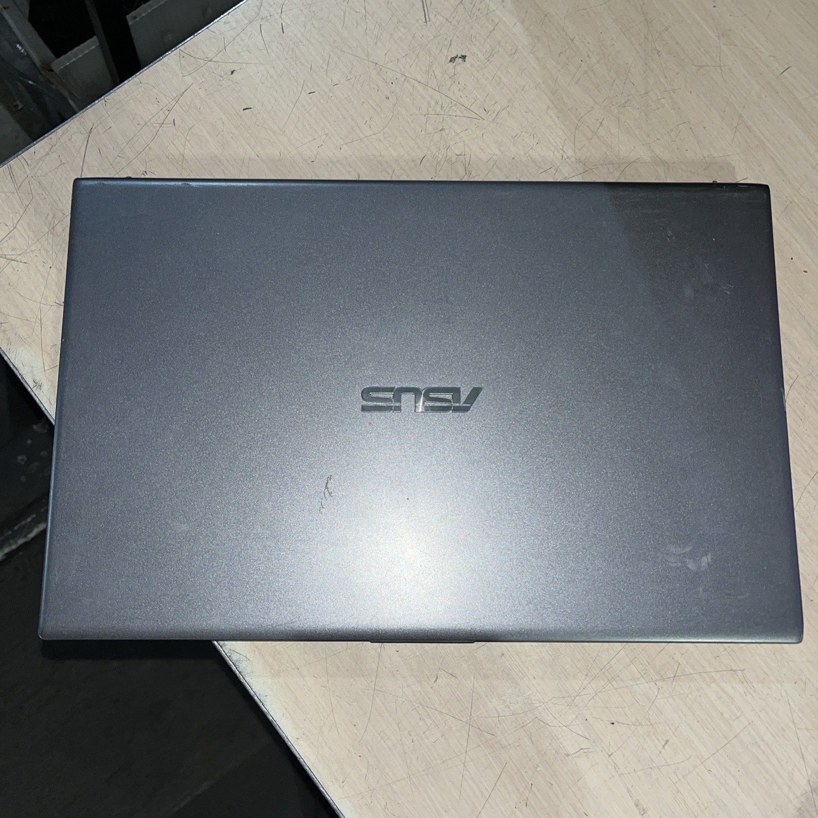 ASUS VIVOBOOK F512D AMD RYZEN 8GB RAM NO HD