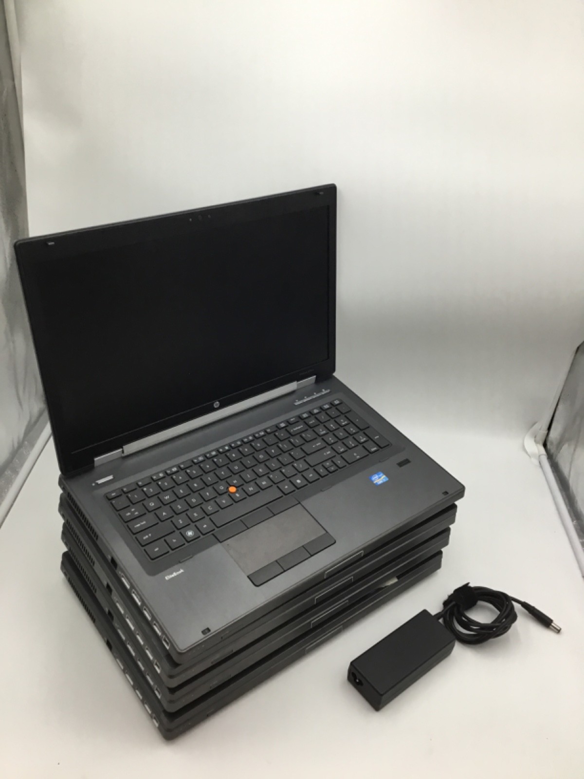 HP EliteBook 8760w i7-2720QM 8GB RAM 256GB SSD 17″ FHD NVIDIA Quadro Win10 Pro