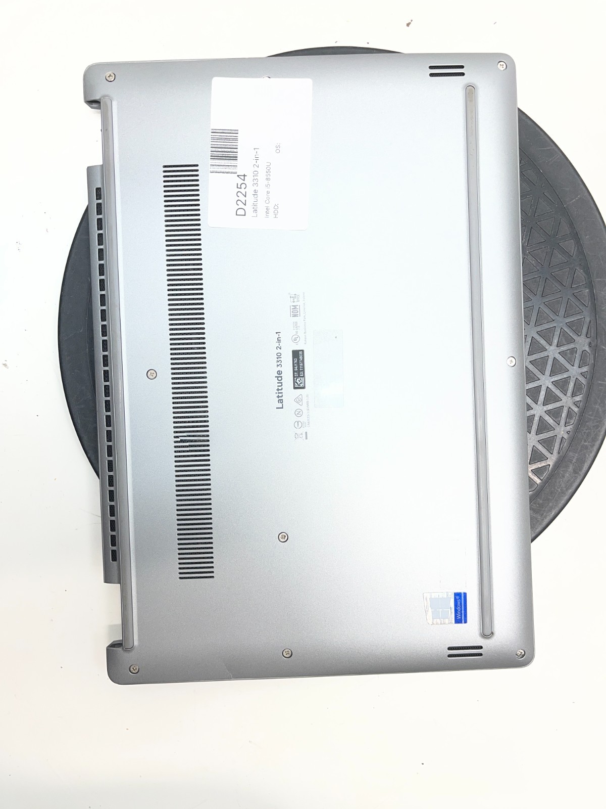 Latitude 3310 2-in-1 BASE ONLY – Intel Core i5-8550U NO RAM NO HDD NO BAT PARTS