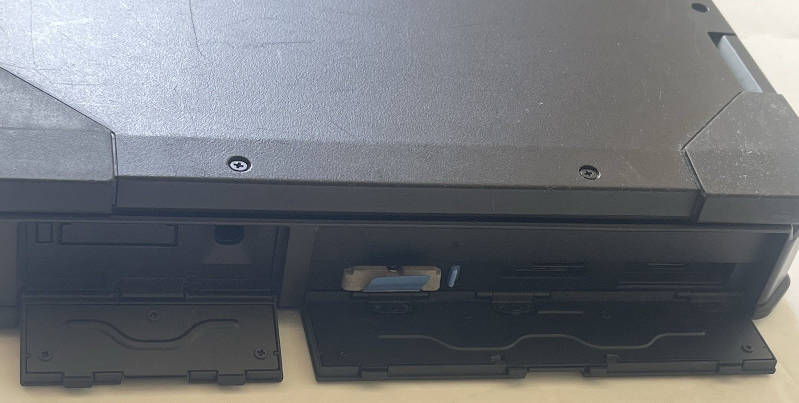 Dell Latitude 5424 Rugged Intel i5-8350U 16GB 256GB NVMe W11 Pro GPS LTE Touch