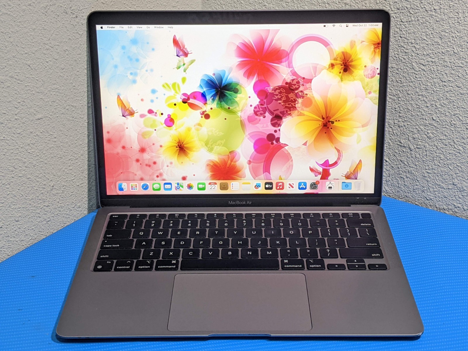 Apple MacBook Air A2337 (2020) M1 8CPU/7GPU 8GB 128GB 13.3″ OS Sonoma MGN63LL/A