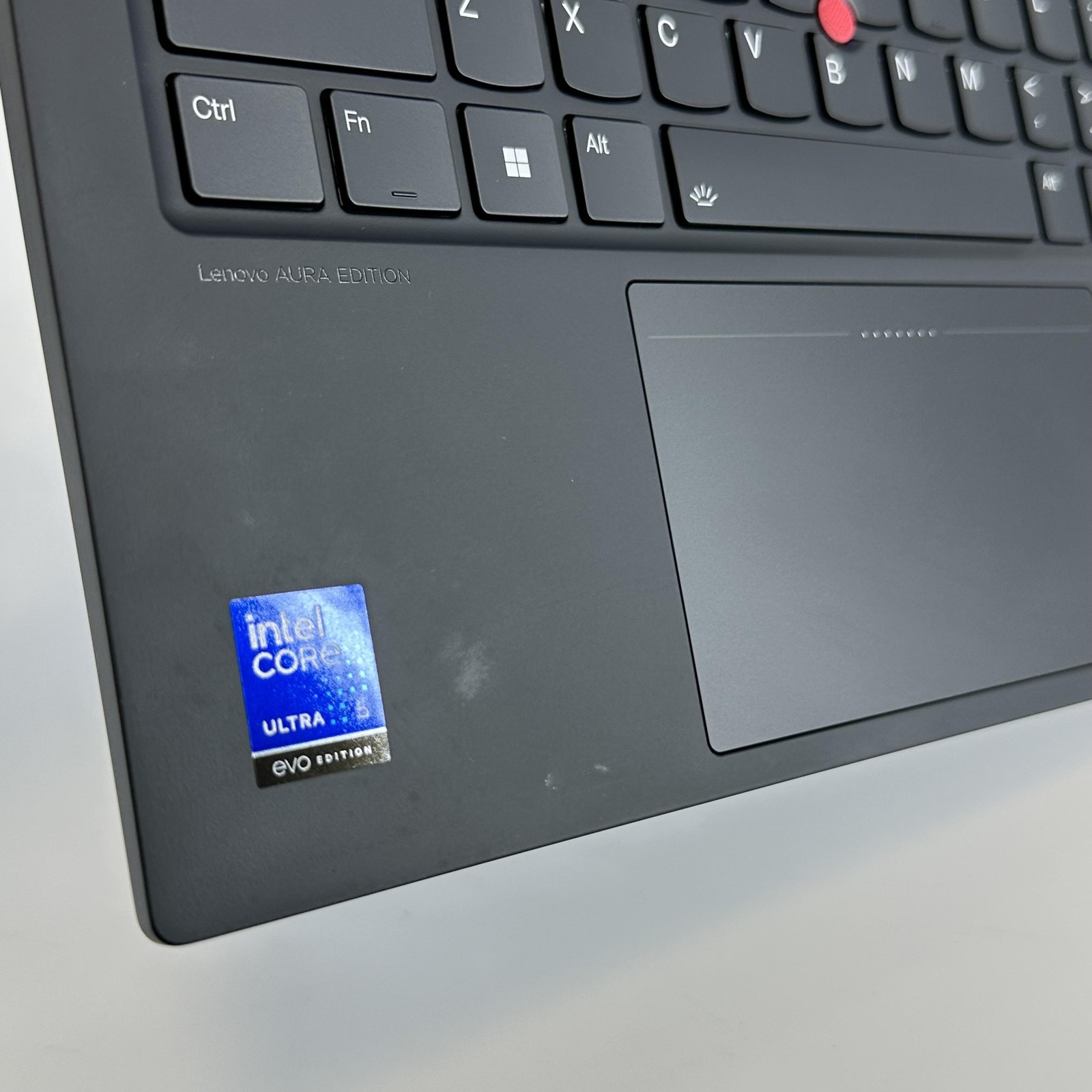 Lenovo ThinkPad X1 Carbon Gen 13 14 QHD+ TOUCH 1.5 GHz Ultra 5 225U 16GB 512GB