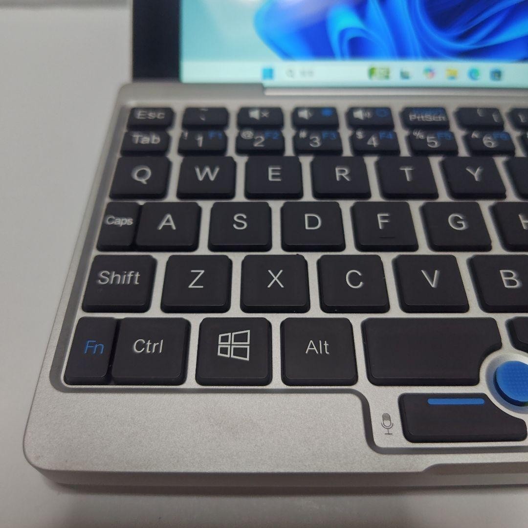 GPD Pocket UMPC Portable PC Intel Atom x7 Z8750 8GB/128GB WIndows11 Japan