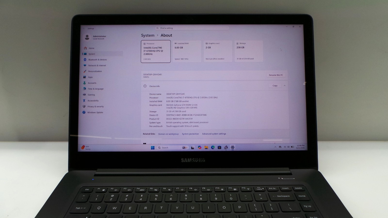 Samsung Notebook NP940Z5L | 15.6″ | i7-6700HQ | 8GB 256GB SSD | Touchscreen