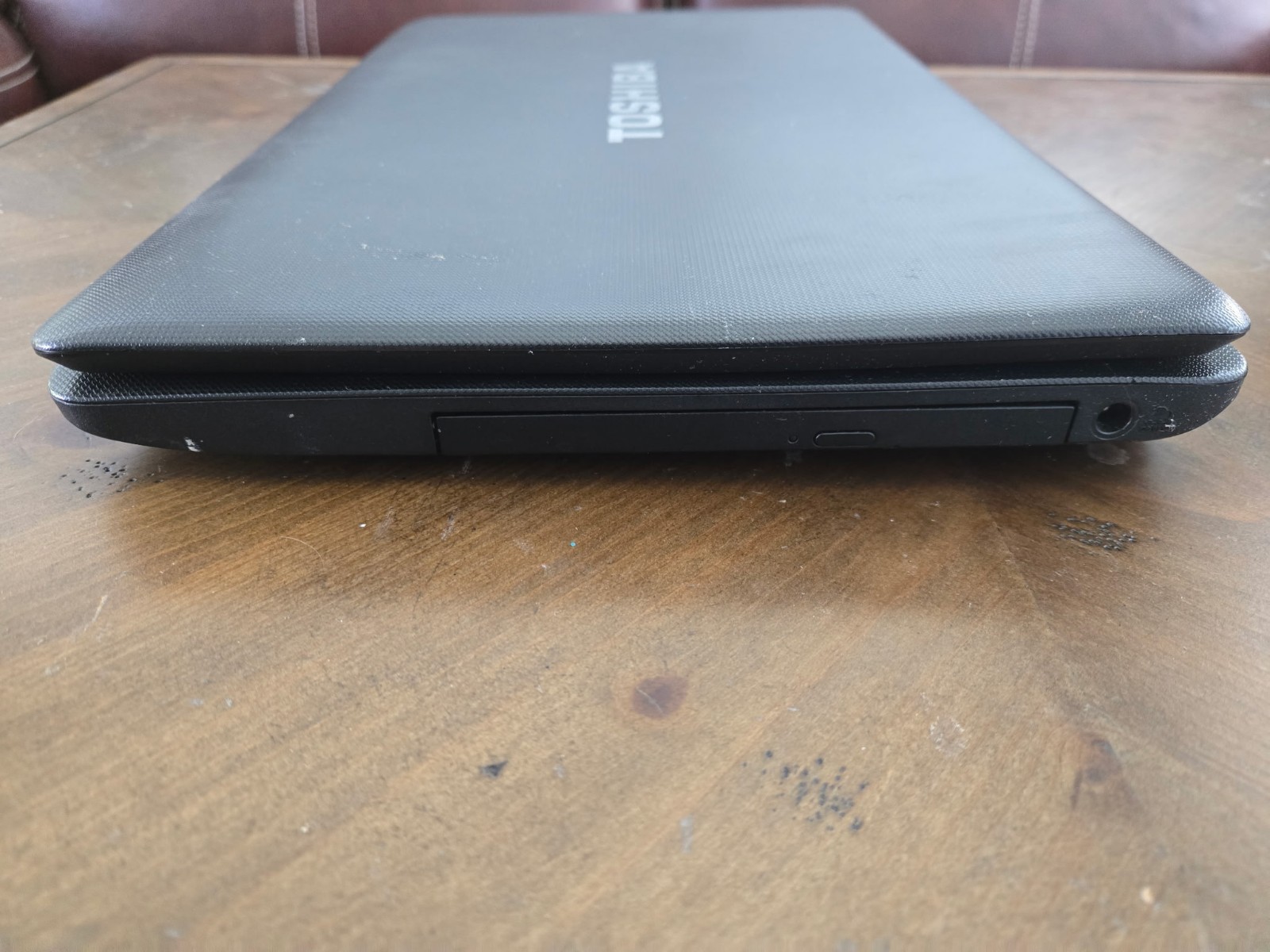 Toshiba Satellite C650D Laptop 15″ AMD C50