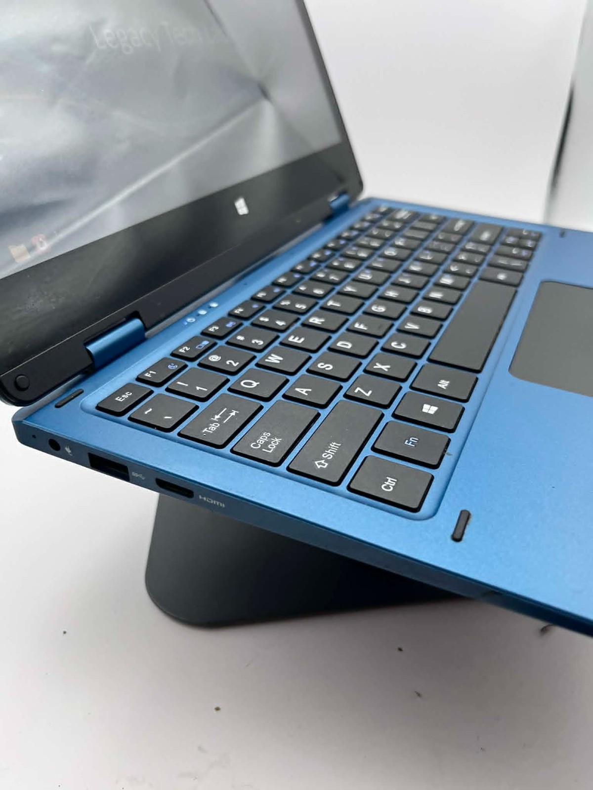 Gateway 11.6″ | Linux Mint | Intel Celeron | 4GB | 64GB SSD | New Charger