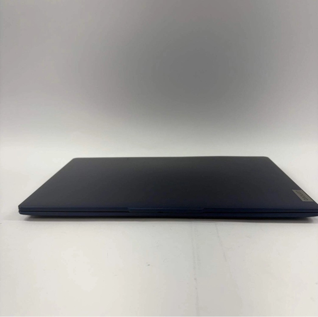 Lenovo IdeaPad Slim 3 15ABR8 15.6″ Ryzen 7 7730U 2.0GHz 16GB RAM 512GB SSD
