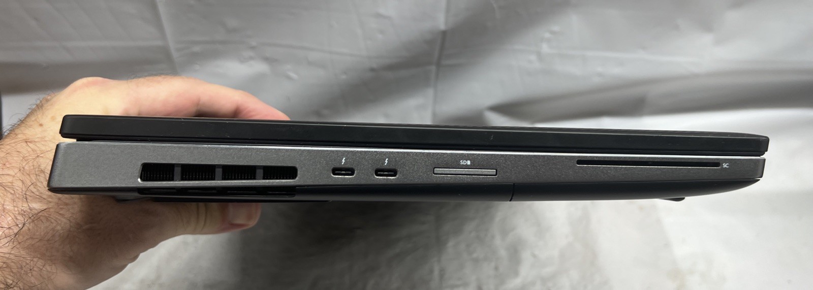 New OEM Battery Dell Precision 7730 i7-8750H 16GB RAM 500GB SSD W11P Radeon Pro