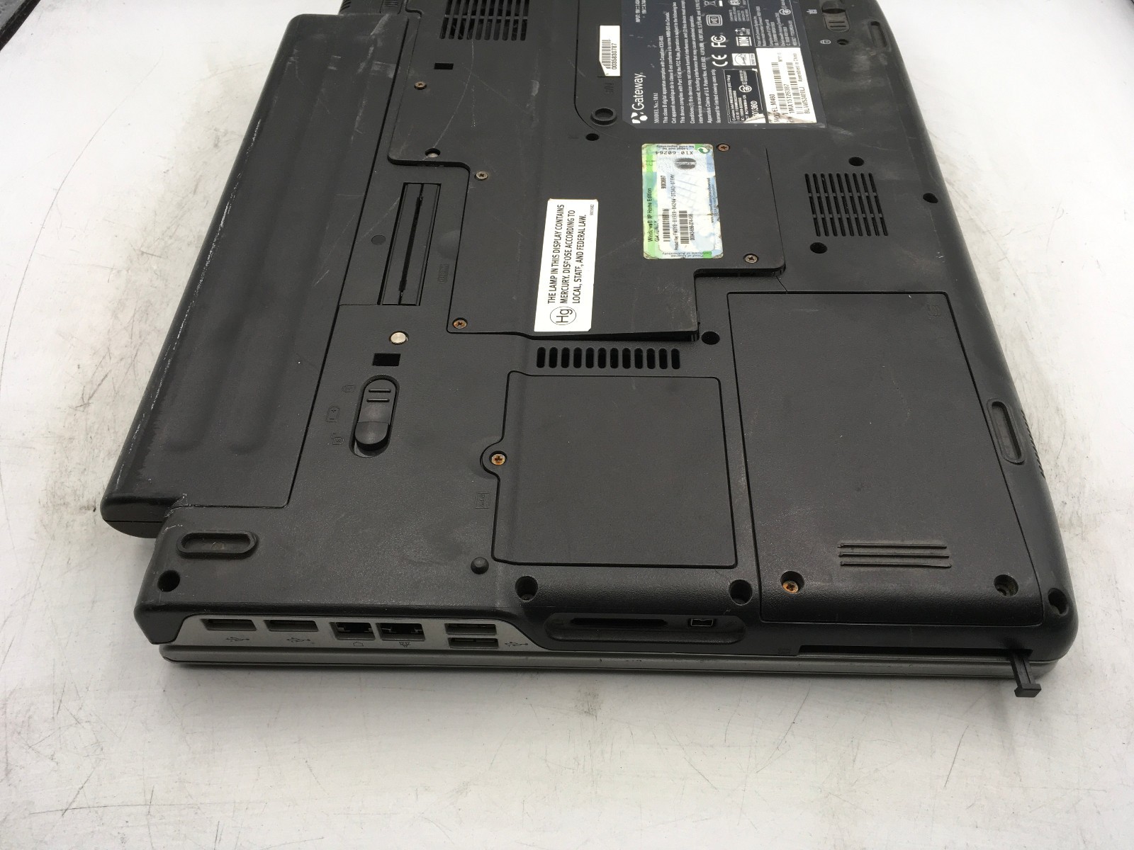GATEWAY MA1 M460 – FOR PARTS/BAD HINGE/ NO POWER – INTEL CELERON M – 1GB RAM -BB