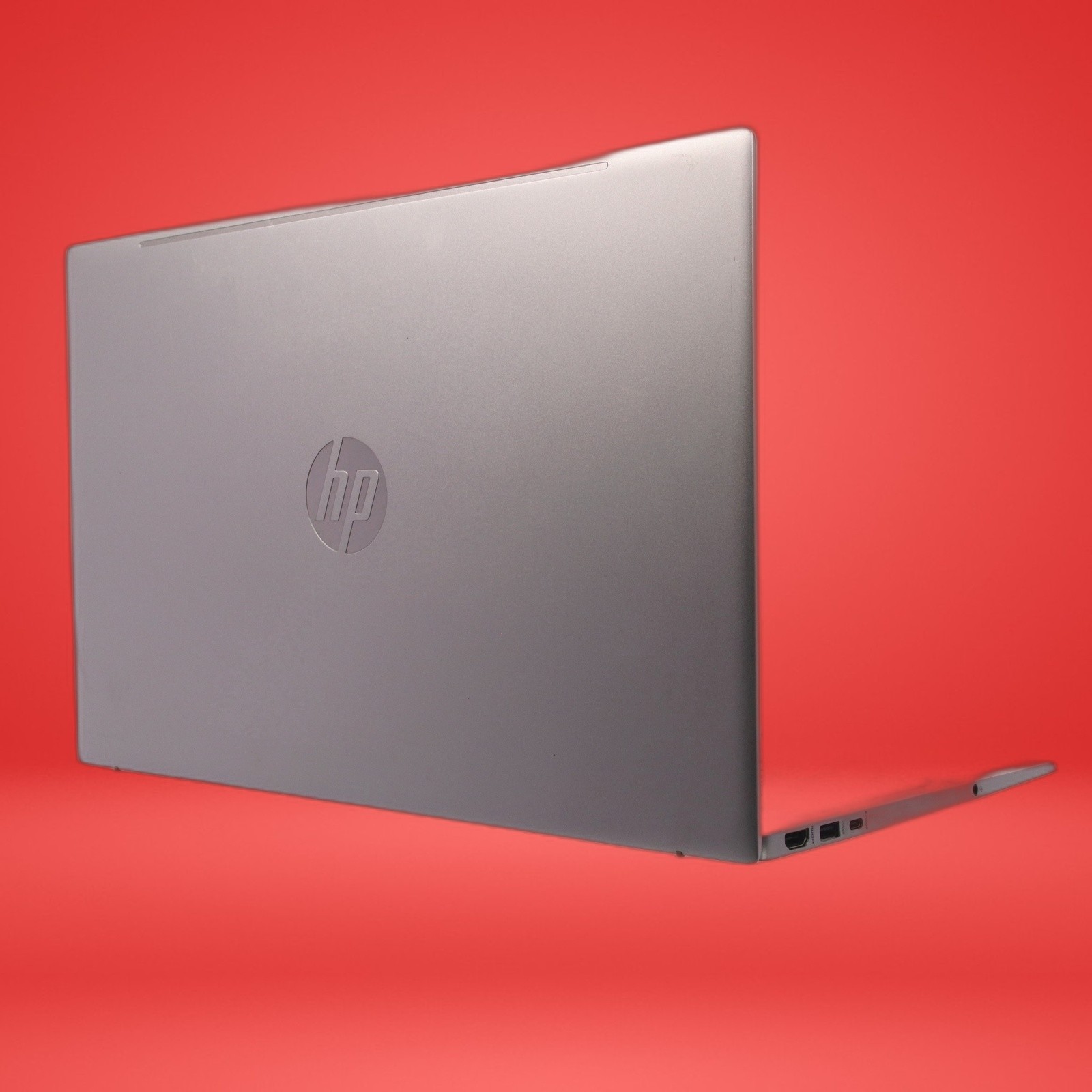 HP Pavilion 15-eg2xxx Touch Core i5-1235U 16GB RAM 256GB NVMe Win11 W/65W Adapte
